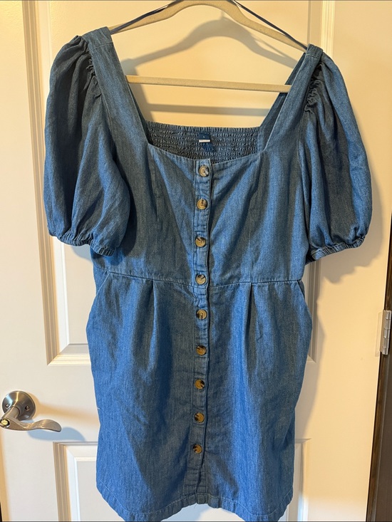 Old Navy Dresses & Skirts - Denim Button-Front Puff Sleeve Mini Dress
